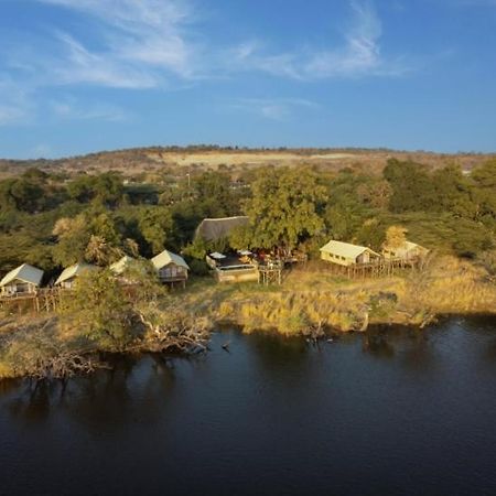 Jackalberry Chobe Hotel Kasane Bagian luar foto
