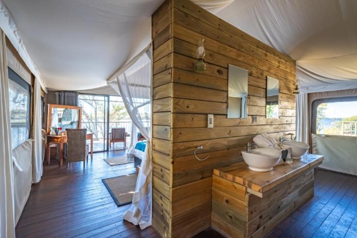 Jackalberry Chobe Hotel Kasane Bagian luar foto