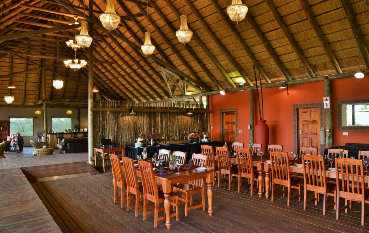 Jackalberry Chobe Hotel Kasane Bagian luar foto