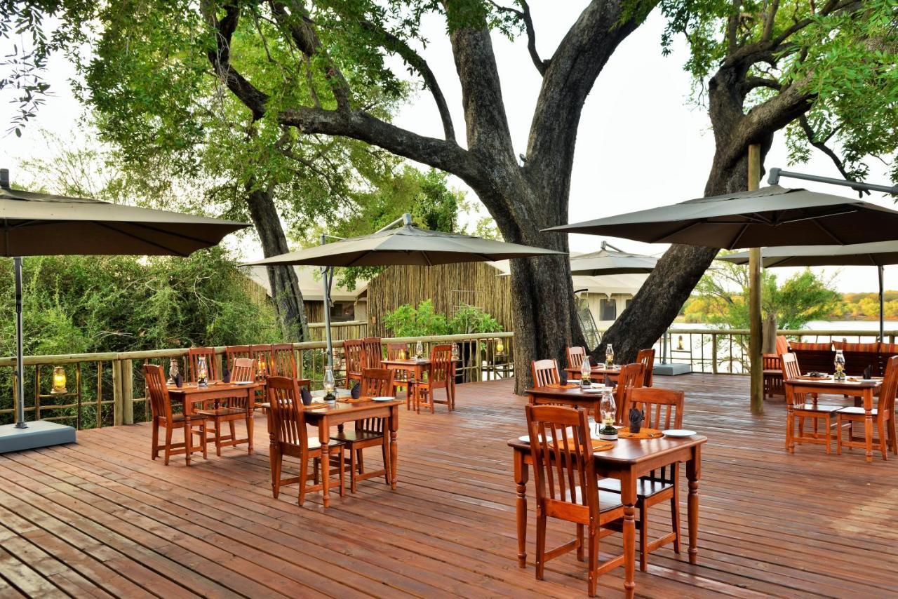 Jackalberry Chobe Hotel Kasane Bagian luar foto